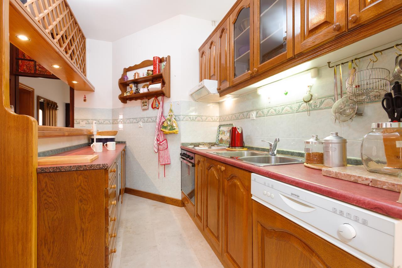 Villa Rosa Kastela Bagian luar foto