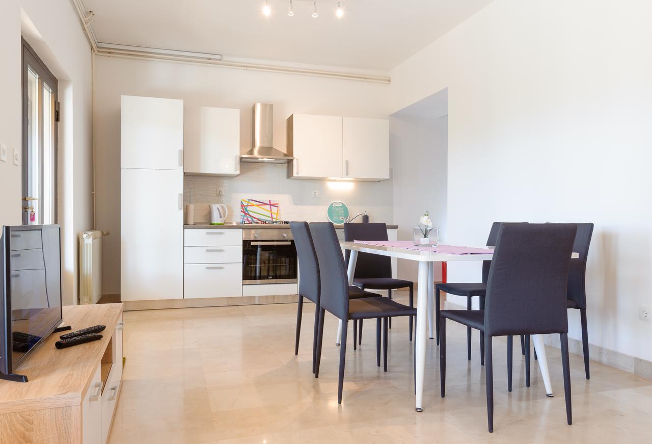 Villa Rosa Kastela Bagian luar foto