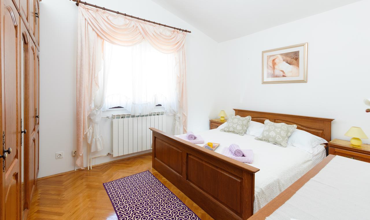 Villa Rosa Kastela Bagian luar foto