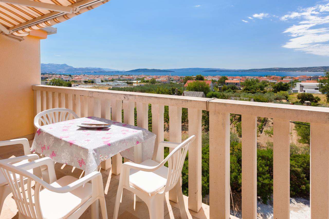 Villa Rosa Kastela Bagian luar foto